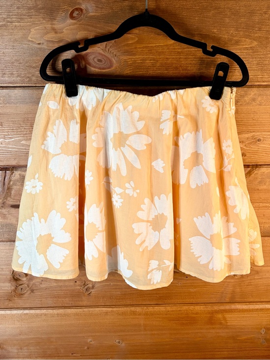 American Eagle Outfitters Dresses & Skirts - American Eagle Outfitters Yellow Floral Skater Mini Skirt